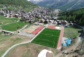 Rénovation d'un terrain de football Saas Fee