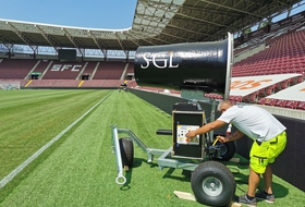 Stade de Genève entretien de la pelouse