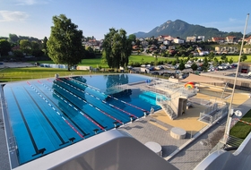 piscine broc