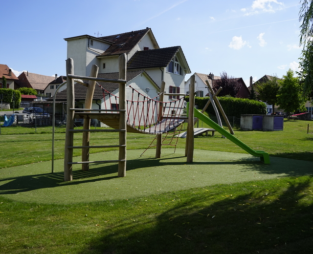 Chevroux - Place de jeux du Port