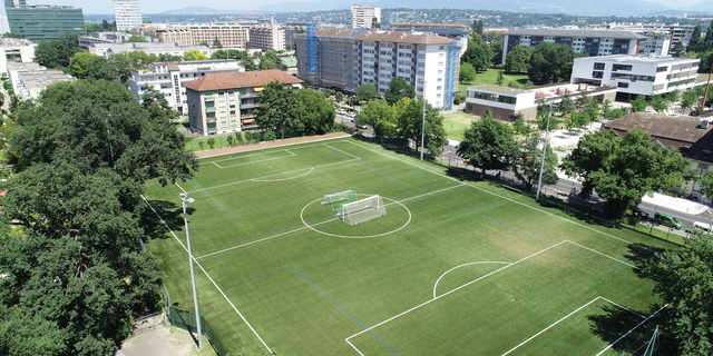 Terrain de football de Trembley