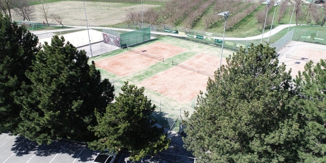 Tennis Club 