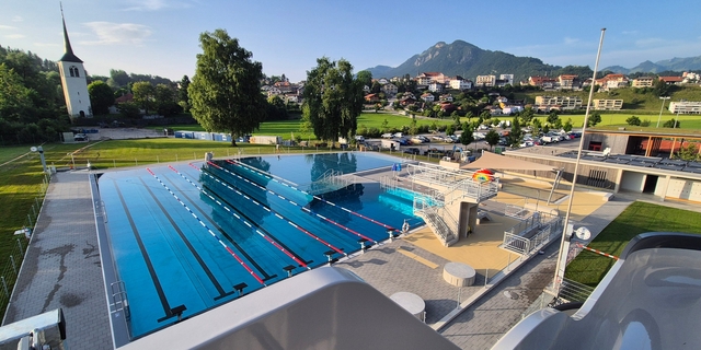 piscine broc